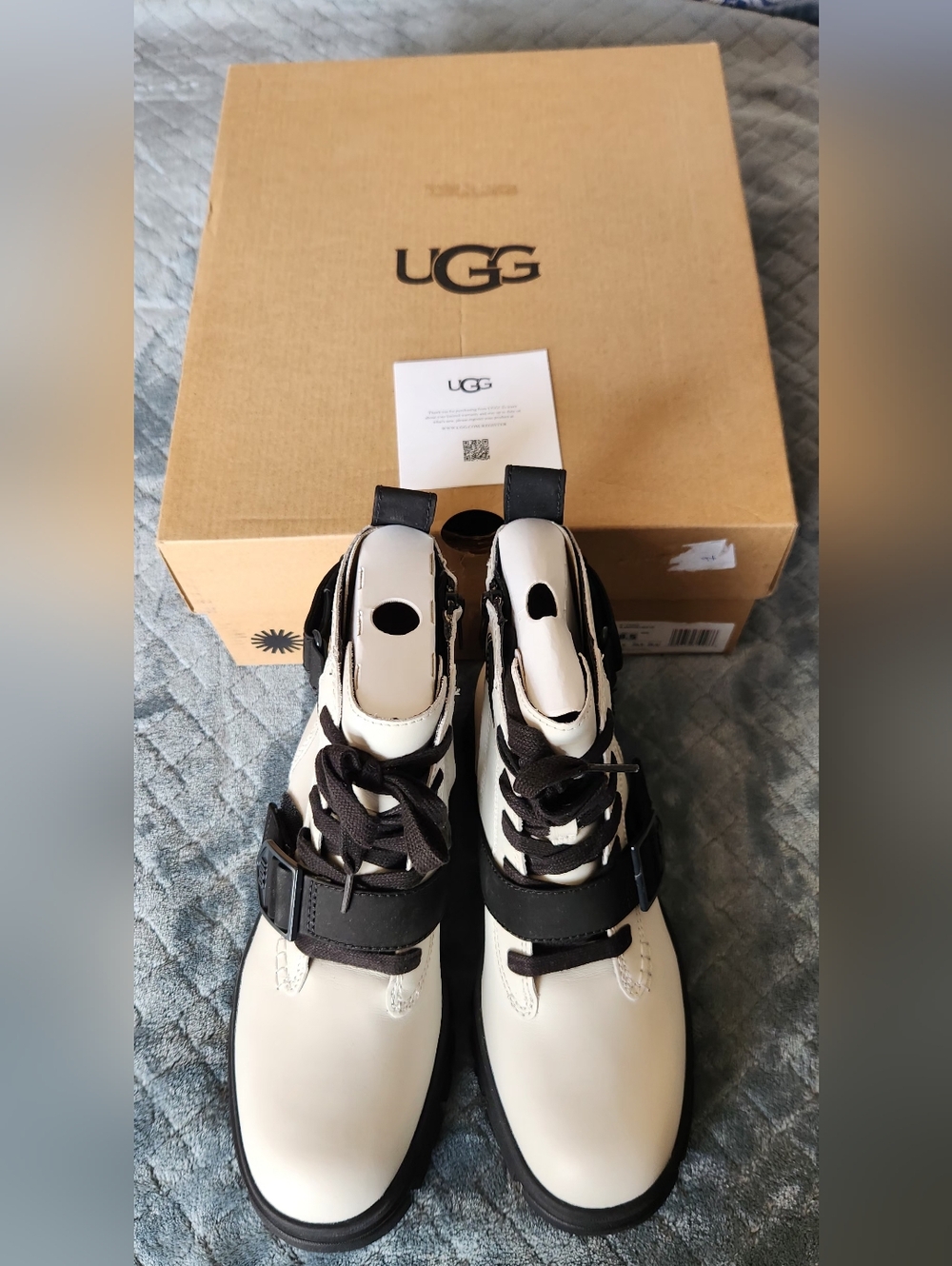 NEW. UGG Leather White and Black Lace-Up Combat Boots. 8.5 Women's. NIB.